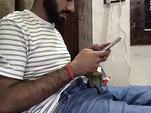 Snapshot of brownie_cake_cb chatting on 10.30.25 brownie cake cb online show from 10.30.25