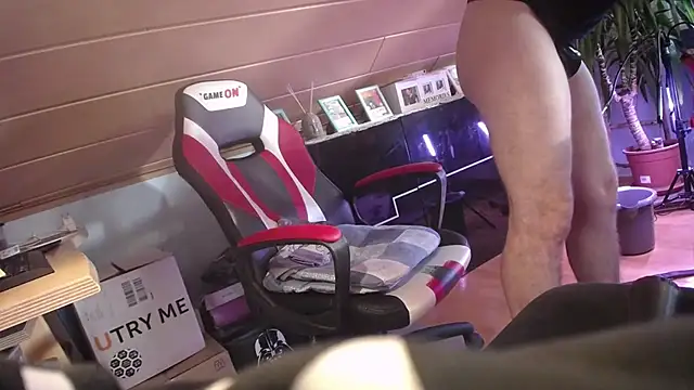 Snapshot of LackAddicted chatting on 01.07.25 LackAddicted online show from 01.07.25