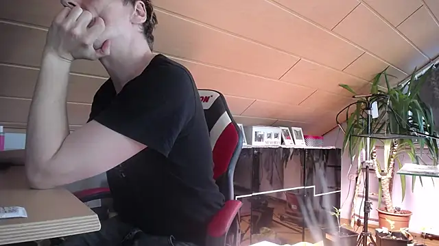 Snapshot of LackAddicted chatting on 03.07.25 LackAddicted online show from 03.07.25