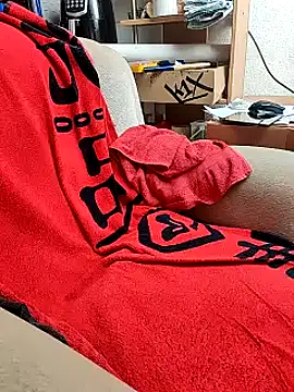 Snapshot of hardcap chatting on 12.21.25 hardcap online show from 12.21.25