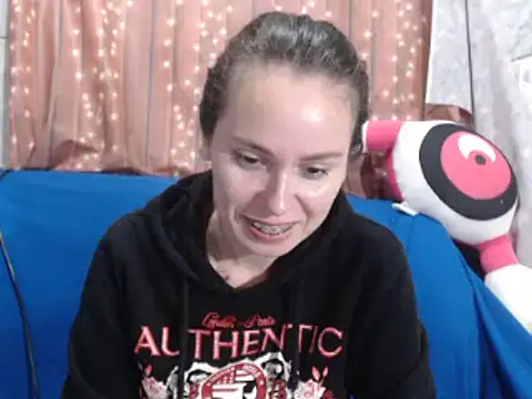 Snapshot of Venusluxodomme chatting on 03.13.26 Venusluxodomme online show from 03.13.26