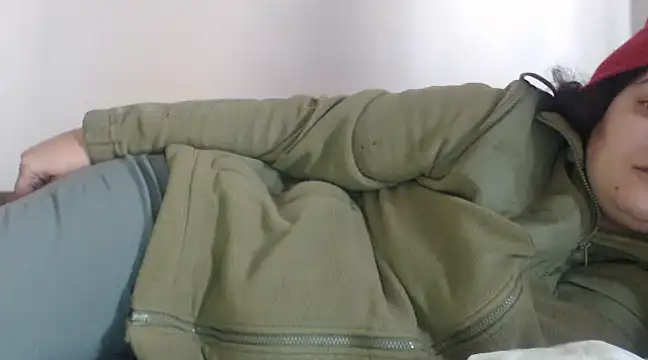 Snapshot of flowerlauren chatting on 02.13.25 flowerlauren online show from 02.13.25