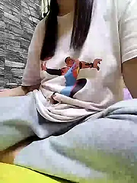 Snapshot of DelightDorothy34 chatting on 12.30.24 DelightDorothy34 online show from 12.30.24