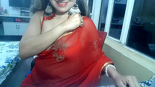 Snapshot of yourradhika chatting on 03.21.25 yourradhika online show from 03.21.25