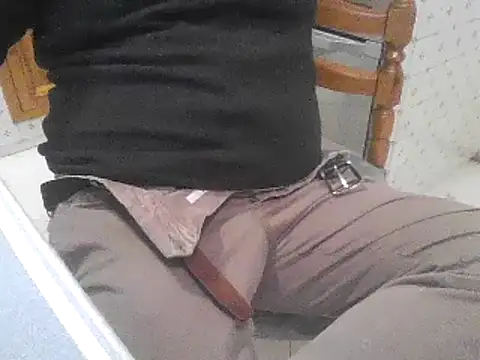 Snapshot of polloiw chatting on 02.10.25 polloiw online show from 02.10.25