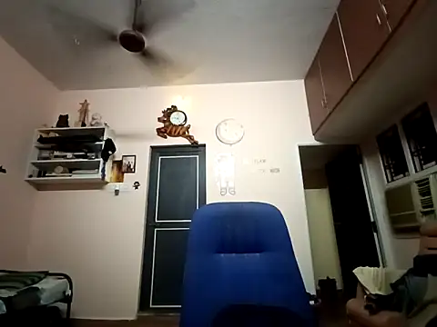 Snapshot of luckyloki chatting on 03.08.25 luckyloki online show from 03.08.25