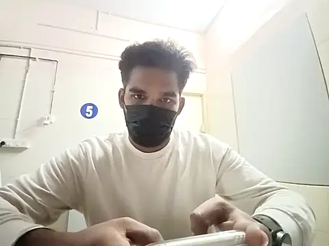 Snapshot of luckyloki chatting on 03.09.25 luckyloki online show from 03.09.25