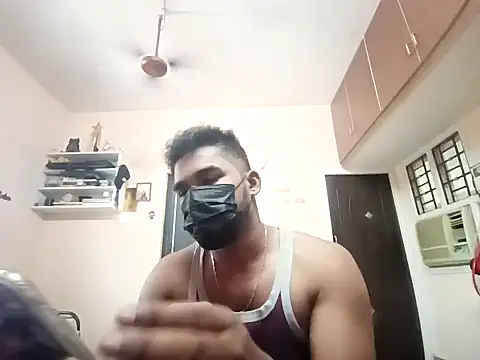 Snapshot of luckyloki chatting on 03.20.25 luckyloki online show from 03.20.25