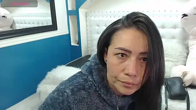 gaby trent online show from 02.24.25