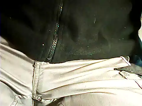 Snapshot of kalinixta chatting on 10.12.25 kalinixta online show from 10.12.25