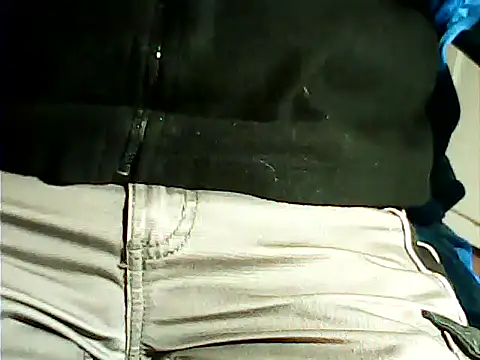 Snapshot of kalinixta chatting on 10.15.25 kalinixta online show from 10.15.25