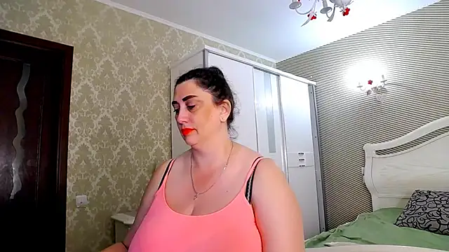 Evelyn Shy online show from 06.24.26