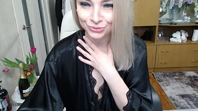 Mika Passion online show from 03.07.25