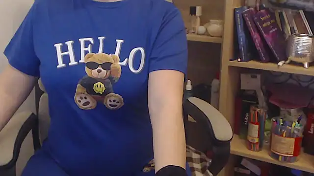 Snapshot of Aliss_Hottie chatting on 03.19.25 Aliss Hottie online show from 03.19.25