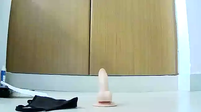 Snapshot of roadies chatting on 02.20.25 roadies online show from 02.20.25