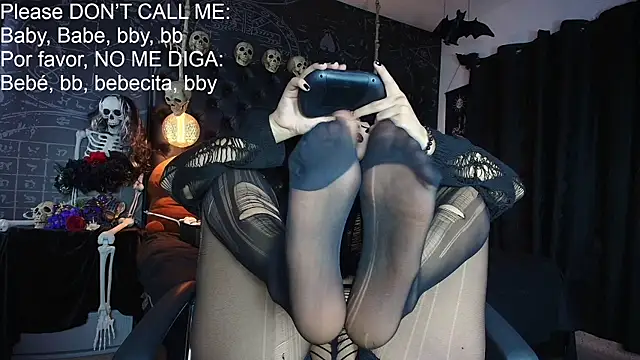 AlexHoe  online show from 07.16.26