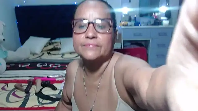 pervert mommy  online show from 05.02.26