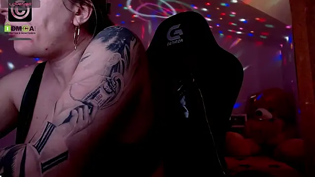 SonyaDevon online show from 01.10.25