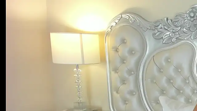 Snapshot of Pamela_roberts chatting on 06.15.26 Pamela roberts online show from 06.15.26