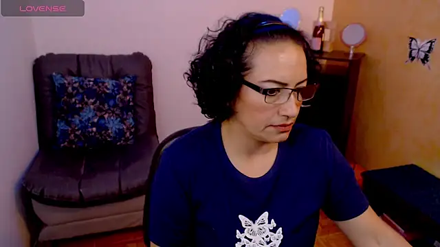 scarlet wet online show from 12.11.24