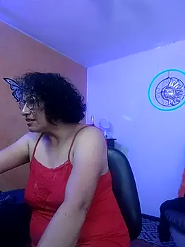 scarlet wet online show from 03.07.25