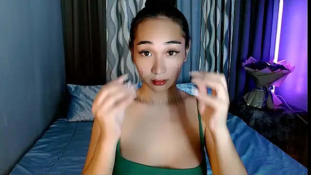 SweetLilly 18 online show from 05.13.26