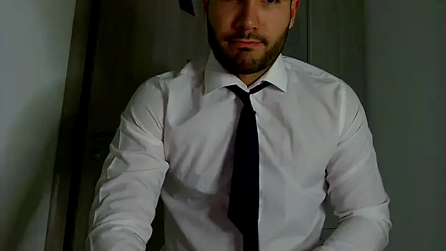 Justynn1 online show from 10.19.25