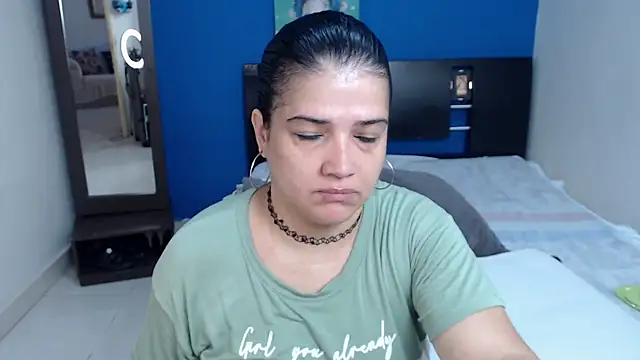 Snapshot of GlendaStarx chatting on 05.26.26 GlendaStarx online show from 05.26.26