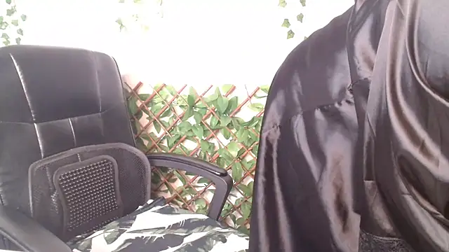 Black Monster Tits online show from 02.14.26