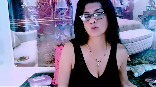 IndianAllure online show from 01.09.25