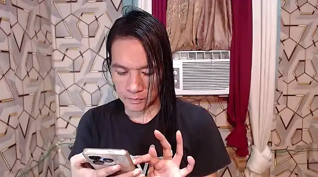 tshugecumxxx online show from 01.11.25