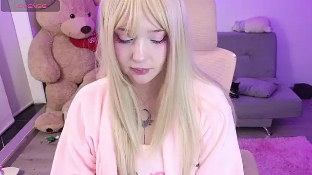 KuroChan420 online show from 05.07.26