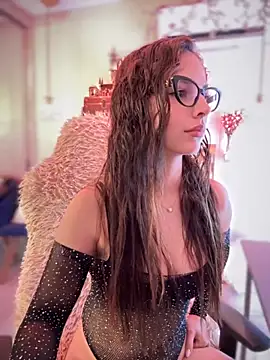 Snapshot of Zoe_Bae chatting on 09.23.25 Zoe Bae online show from 09.23.25