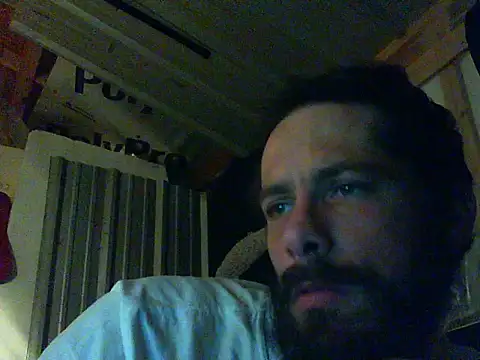 Snapshot of Sitonmyface2020@xh chatting on 11.01.25 Sitonmyface2020xh online show from 11.01.25