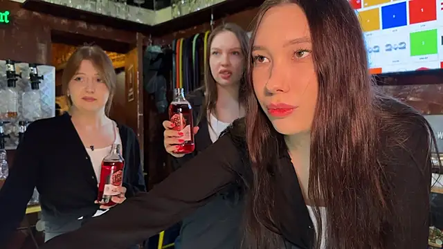 Snapshot of dirtypub chatting on 12.05.24 dirtypub online show from 12.05.24