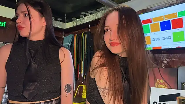 Snapshot of dirtypub chatting on 01.25.25 dirtypub online show from 01.25.25