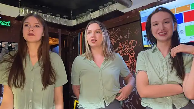 Snapshot of dirtypub chatting on 11.21.25 dirtypub online show from 11.21.25