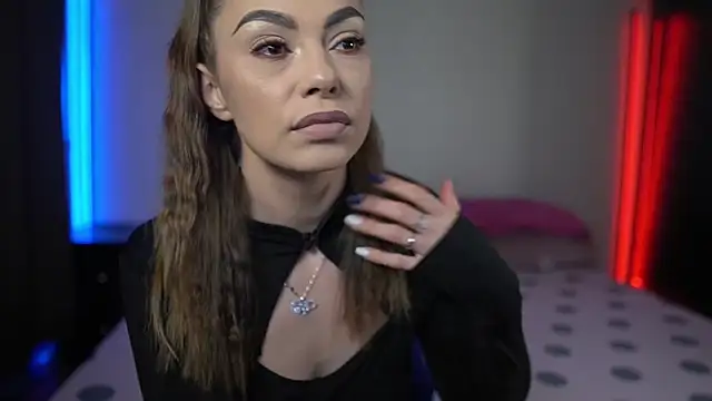 TiffanyPierce online show from 01.14.25