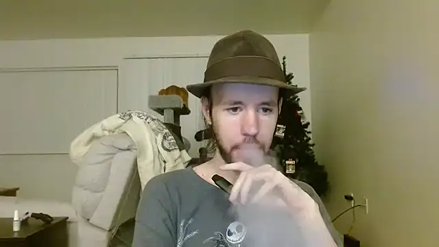 Snapshot of Darking_Yoh chatting on 12.04.24 Darking Yoh online show from 12.04.24