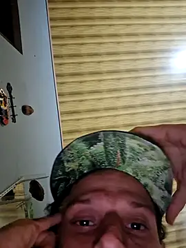 Snapshot of Toycockhot chatting on 10.04.25 Toycockhot online show from 10.04.25