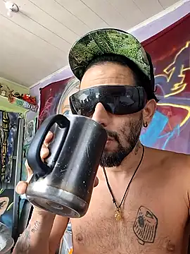 Snapshot of Toycockhot chatting on 10.06.25 Toycockhot online show from 10.06.25