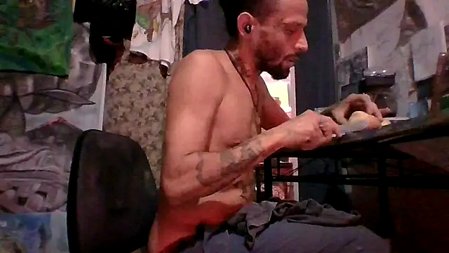 Snapshot of Toycockhot chatting on 10.08.25 Toycockhot online show from 10.08.25