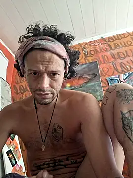 Snapshot of Toycockhot chatting on 10.29.25 Toycockhot online show from 10.29.25