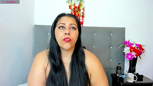 Snapshot of SexxyPamela chatting on 09.14.25 SexxyPamela online show from 09.14.25