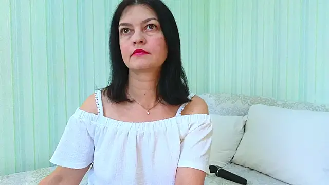  Lily  online show from 04.29.26