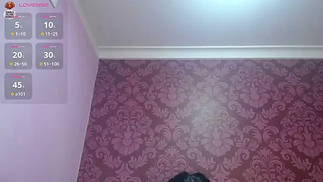 Snapshot of juliana_diaz chatting on 06.22.26 juliana diaz online show from 06.22.26