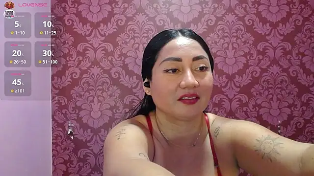 Snapshot of juliana_diaz chatting on 07.28.26 juliana diaz online show from 07.28.26