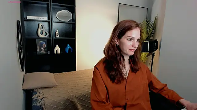 MirandaGlow online show from 05.03.26