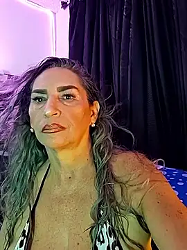 Snapshot of Lossexycacha chatting on 06.17.26 Lossexycacha online show from 06.17.26