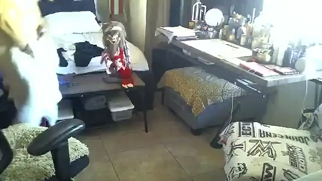 Snapshot of mycock2474u chatting on 10.04.25 mycock2474u online show from 10.04.25